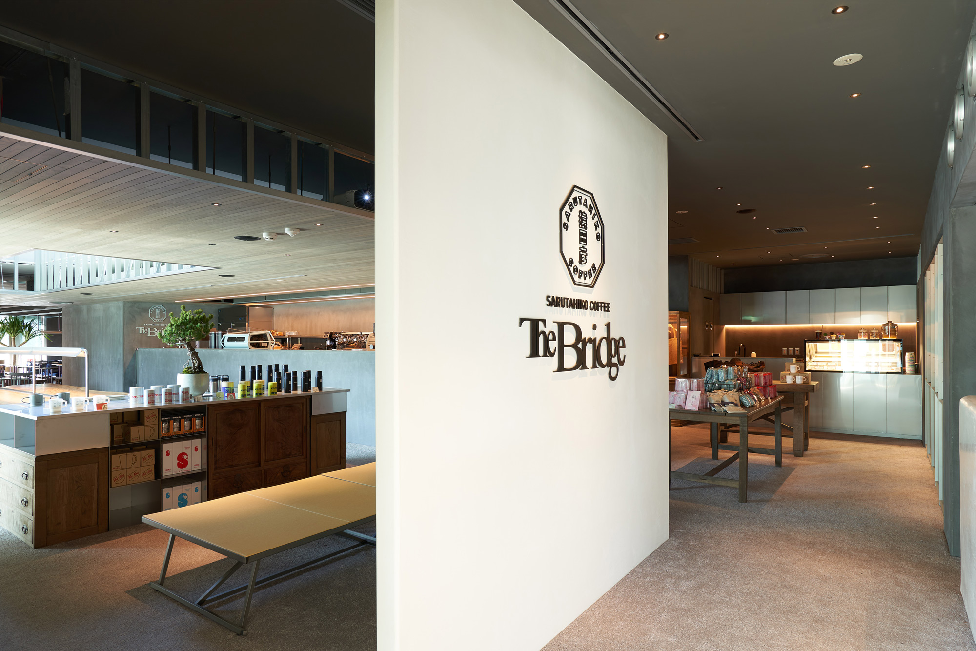 猿田彦珈琲 The Bridge 原宿駅店  -インスタレーション-